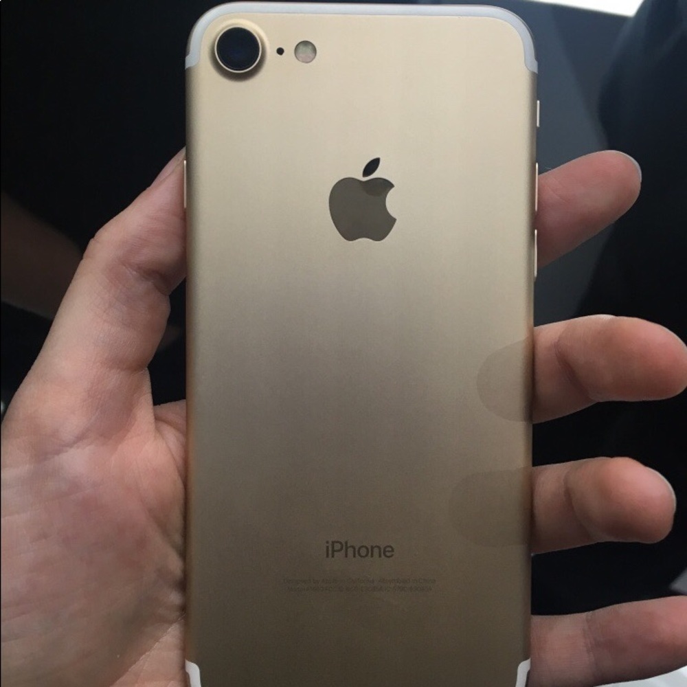 Gold iPhone 7
